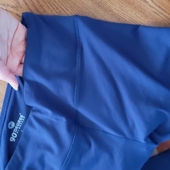 90 Degree by Reflex Navy Leggings - Picture 4 of 7